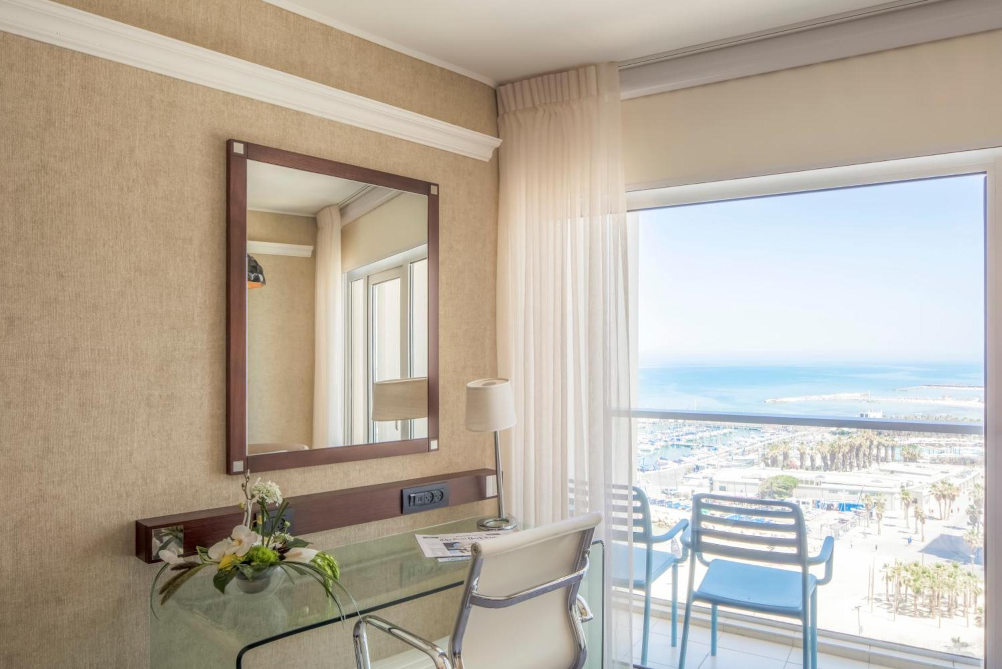 Renaissance Tel Aviv Hotel Exteriér fotografie